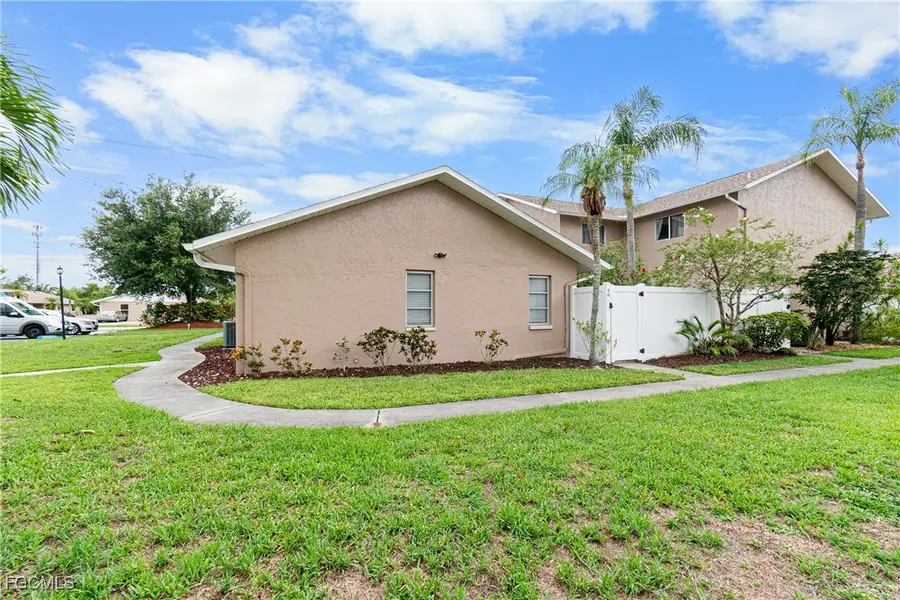 1031 SE 8th Terrace #2H, Cape Coral, FL 33990 - Image #2