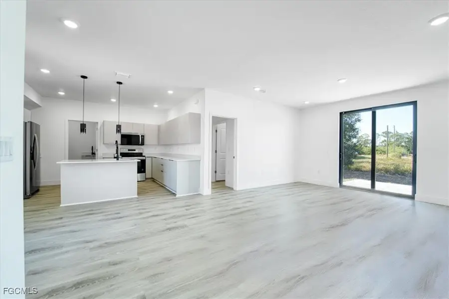 8042 Buttercup Circle, Labelle, FL 33935 - Image #3