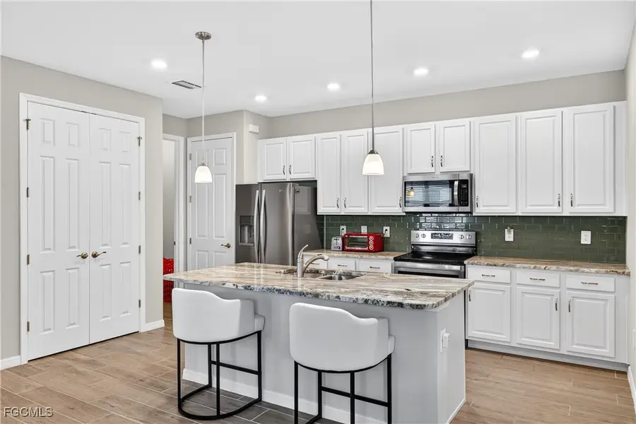 1127 S Town And River Drive, Fort Myers, FL 33919 - Image #2