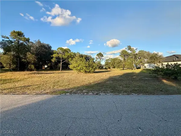 1049/1051 Meadow Road, Lehigh Acres, FL 33973