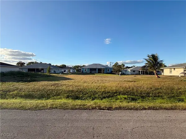 2424/2426 Vernon Avenue S, Lehigh Acres, FL 33973