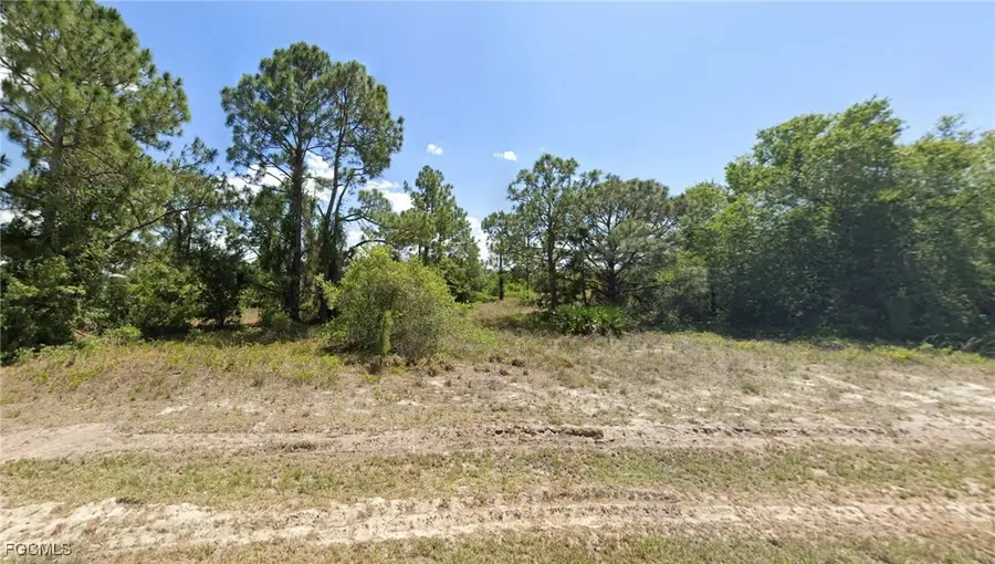 842 Chezy Street E, Lehigh Acres, FL 33974 - #3