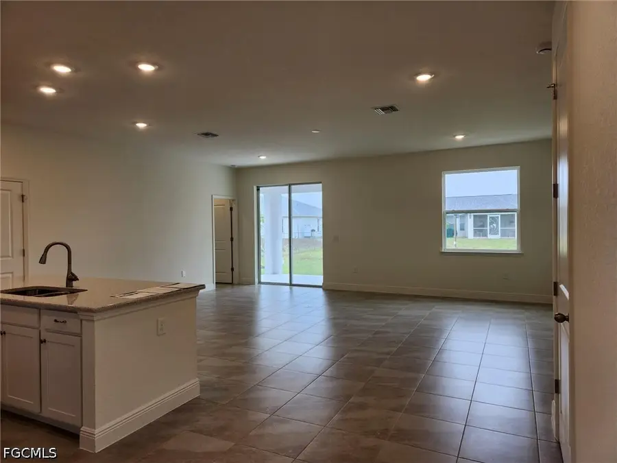 4008 7th Street Sw, Lehigh Acres, FL 33976 - #3