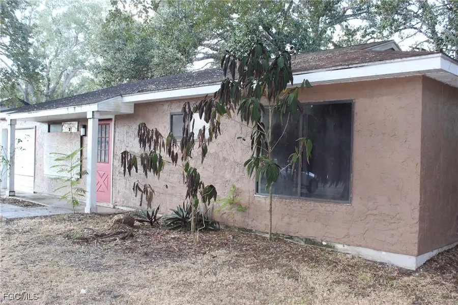 4033 W Palomar Circle, Labelle, FL 33935 - Image #2