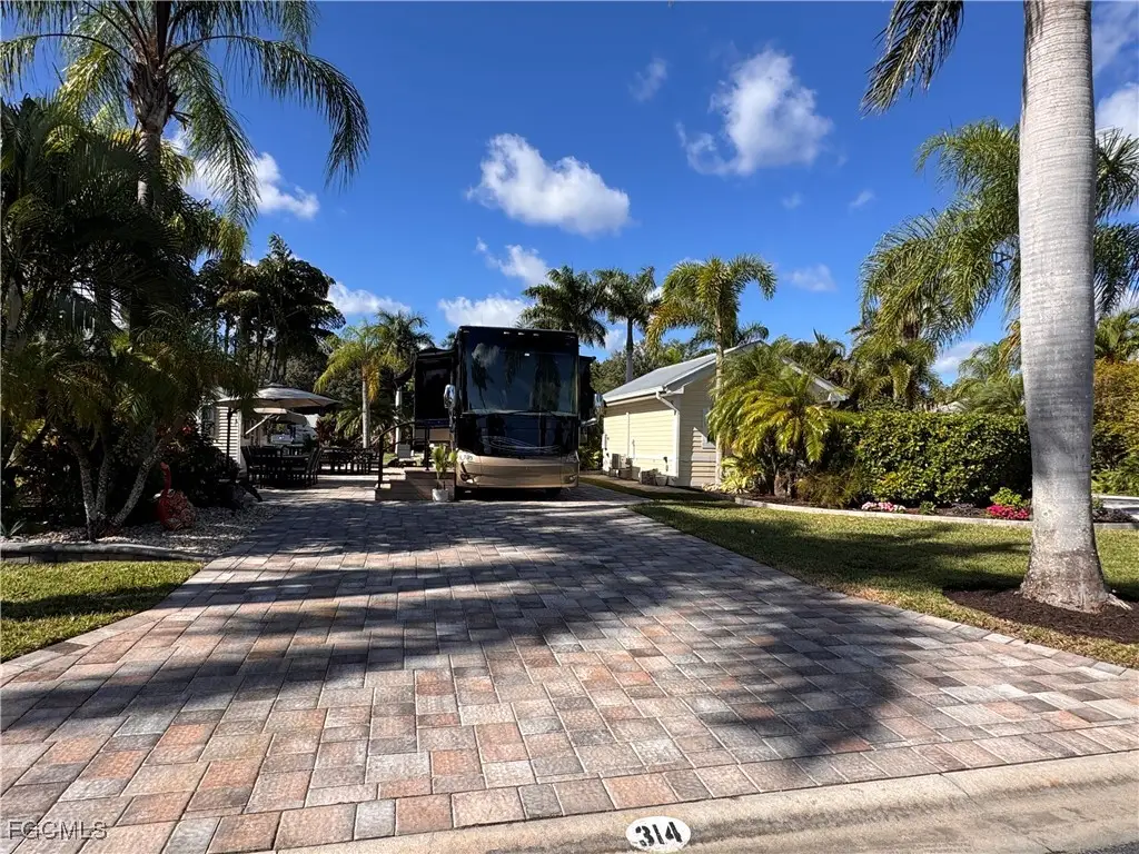 Lot 314 3129 E Riverbend Resort Boulevard, Labelle, FL 33935 - Image #1