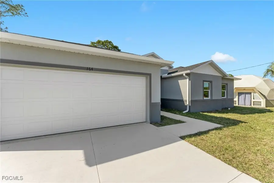 164 Thornton Avenue S, Lehigh Acres, FL 33974 - Image #2
