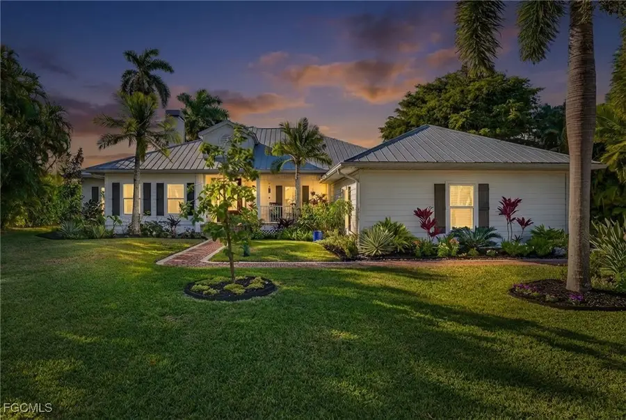 12351 Coconut Creek Court, Fort Myers, FL 33908 - Image #2