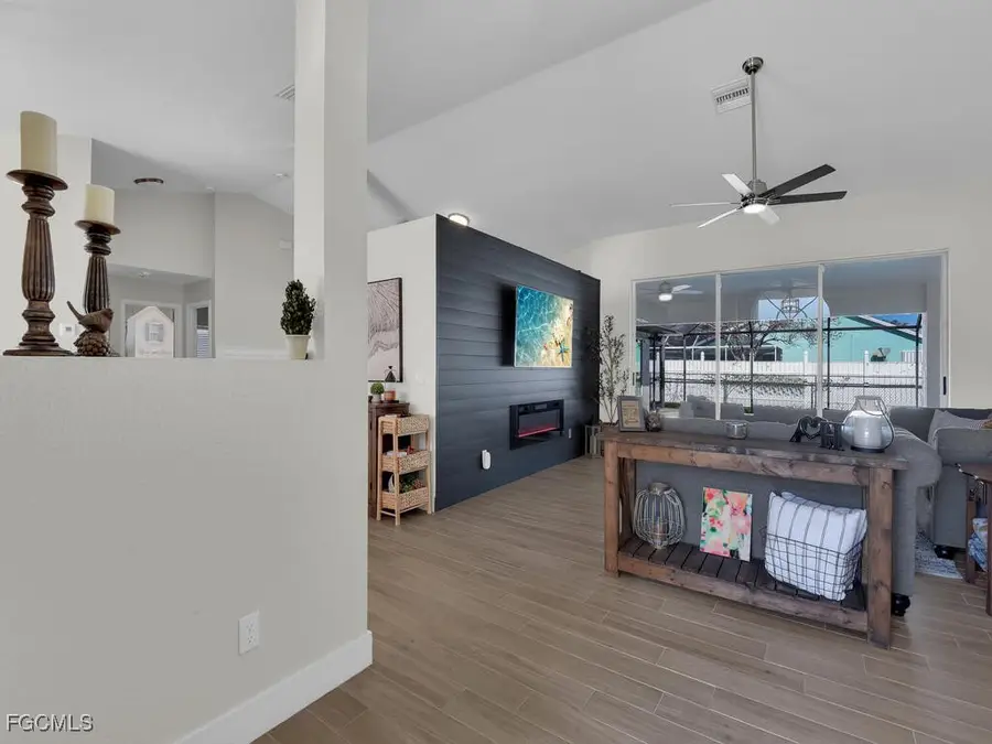 613 SE 19th Lane, Cape Coral, FL 33990 - Image #3