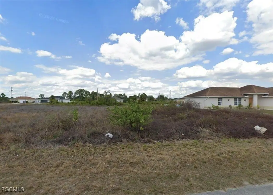 3004 25th Street Sw, Lehigh Acres, FL 33976 - Image #1