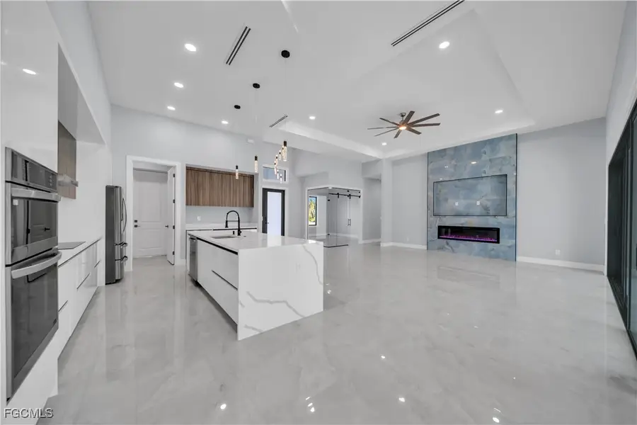 129 SW 33rd Place, Cape Coral, FL 33991 - Image #3