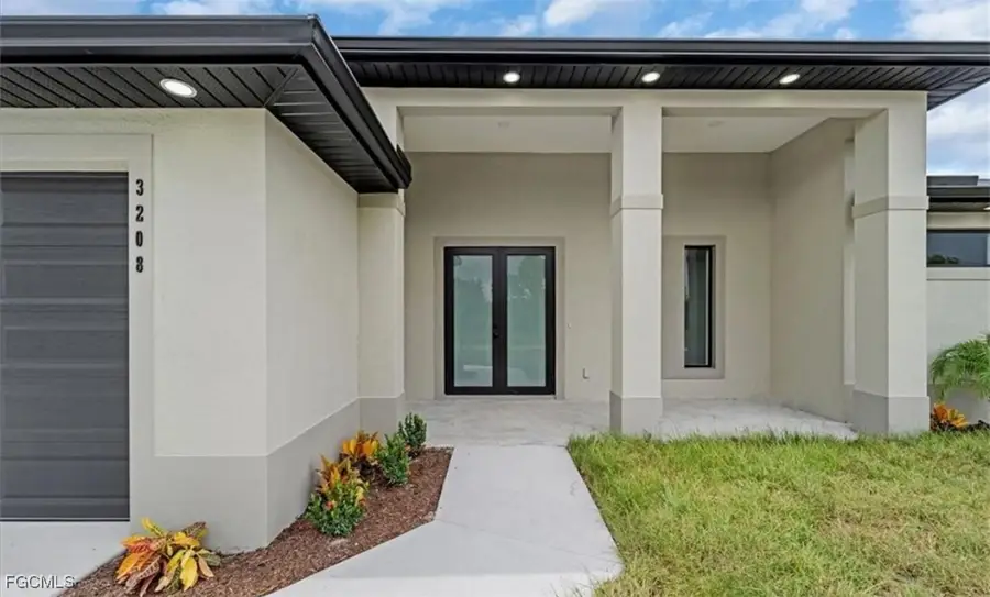 3208 3rd Street Sw, Lehigh Acres, FL 33976 - Image #3