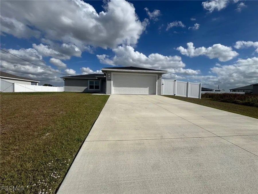 7024 Hero Circle, Labelle, FL 33935 - Image #2