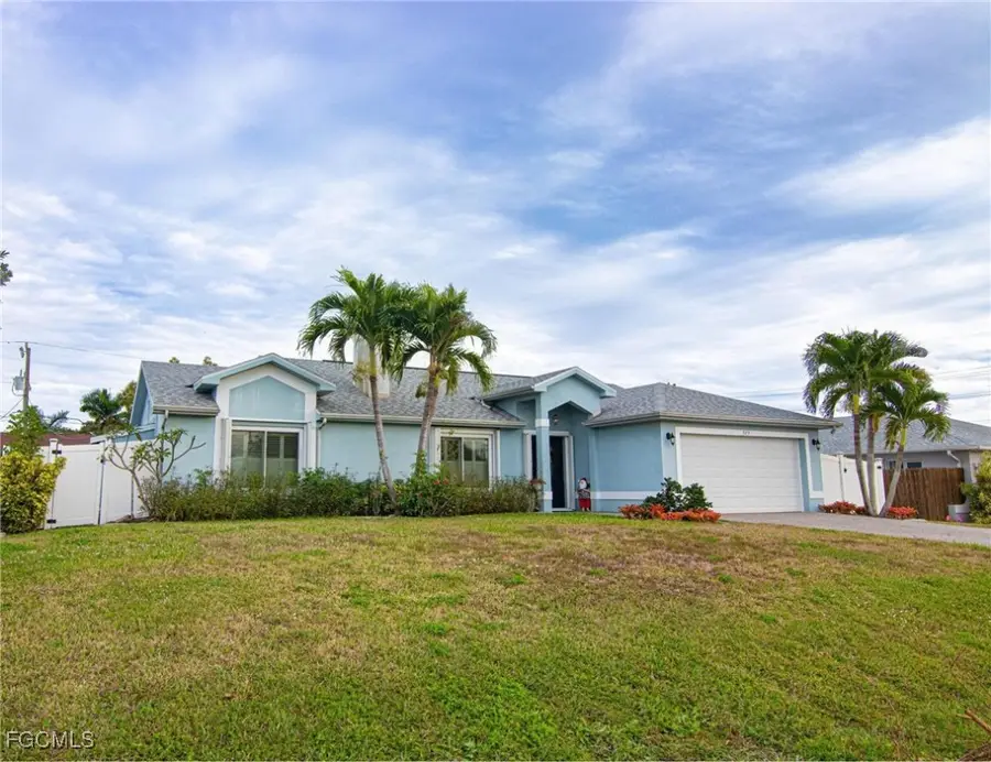 723 SE 9th Avenue, Cape Coral, FL 33990 - Image #2