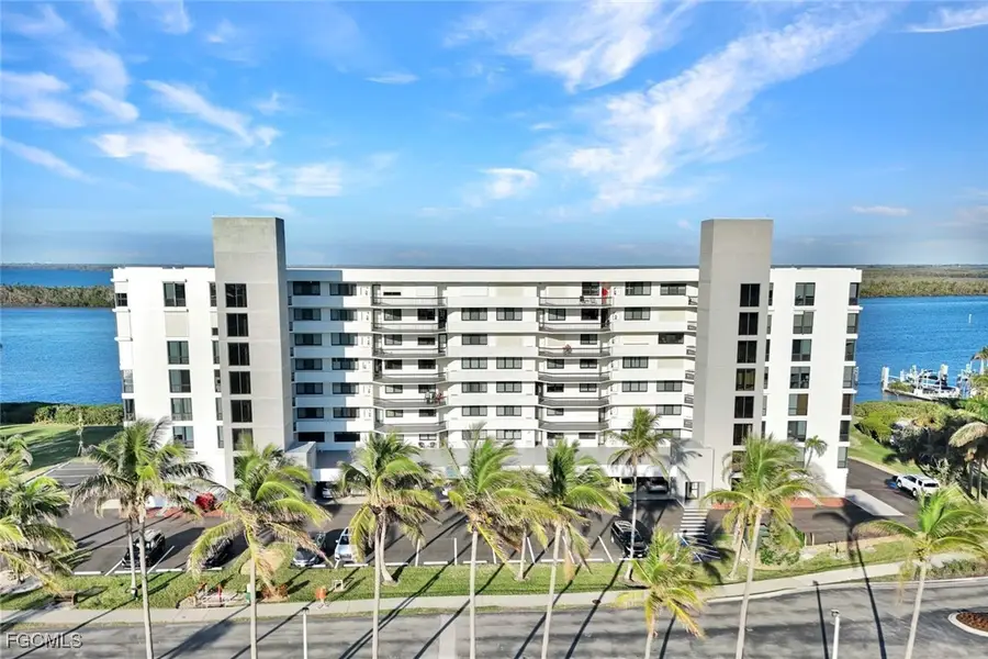 4203 Bay Beach Lane #5E, Fort Myers Beach, FL 33931 - Image #2