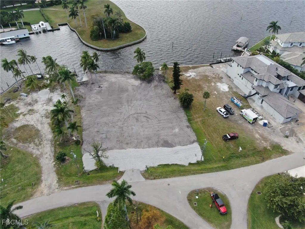 6932 Old Whiskey Creek Drive, Fort Myers, FL 33919 - #1