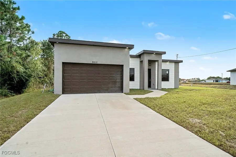 3013 4th Street Sw, Lehigh Acres, FL 33976 - Image #2