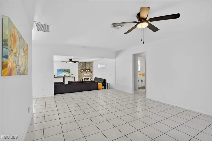 918 SE 35th Street, Cape Coral, FL 33904 - Image #3