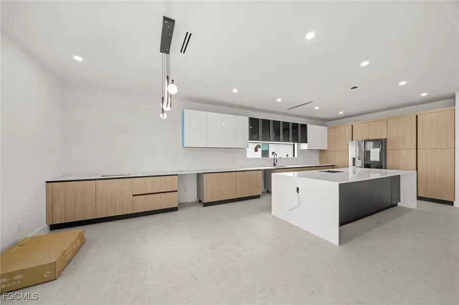 325 NE 15th Terrace, Cape Coral, FL 33909 - Image #2