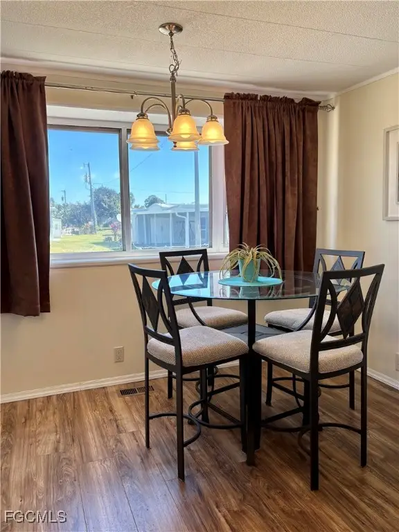 401 Timber Lane N, North Fort Myers, FL 33917 - Image #2