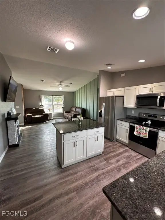 9025 Lamkin Circle, Labelle, FL 33935 - Image #1