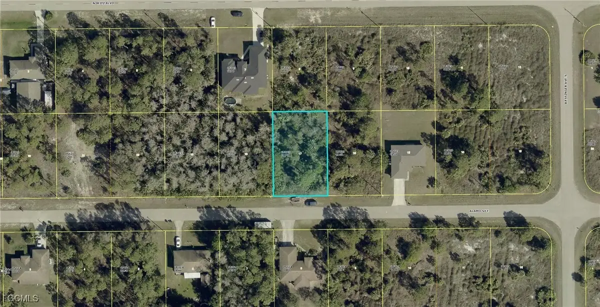 725 Alamo Street E, Lehigh Acres, FL 33974 - Image #1