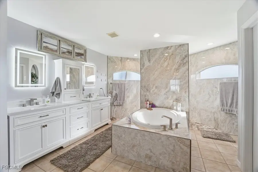 2512 NW 8th Place, Cape Coral, FL 33993 - Image #2