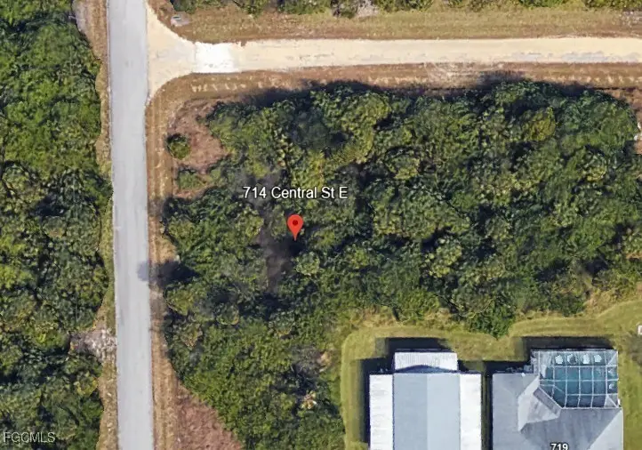 714 Central Street E, Lehigh Acres, FL 33974 - Image #3