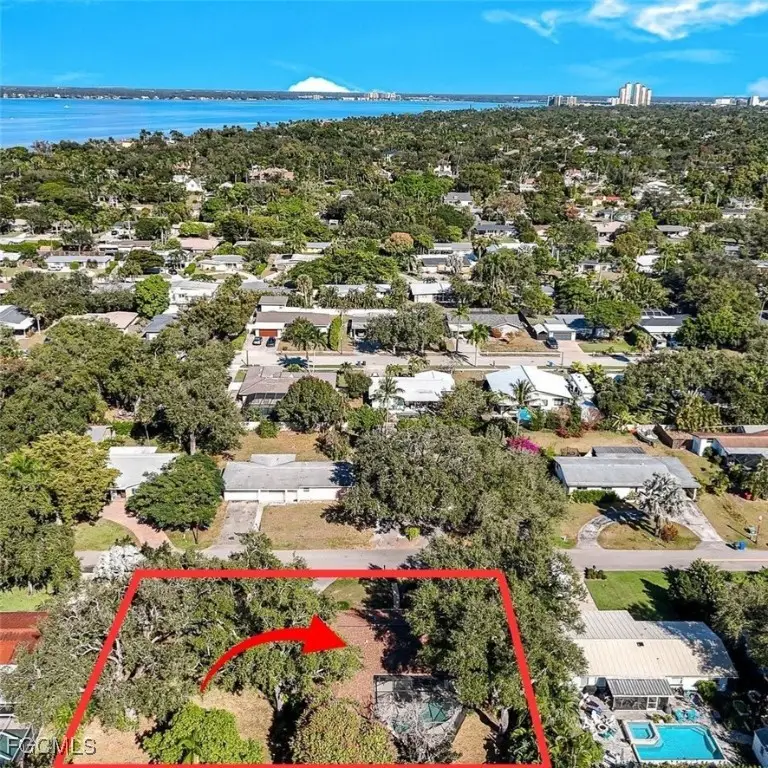 1334 Vesper Drive, Fort Myers, FL 33901 - Image #3