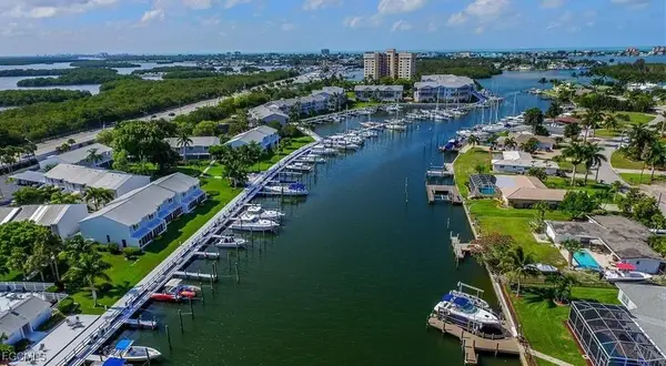 18038 San Carlos Boulevard #116, Fort Myers Beach, FL 33931