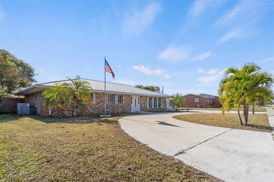 610 E Avenida Del Rio, Clewiston, FL 33440 - Image #1