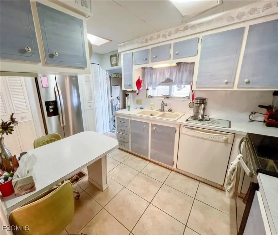 11 Derwent Boulevard, Fort Myers, FL 33908 - Image #3