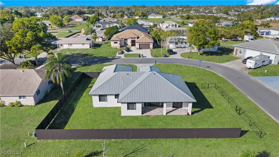 24 Crestwood Circle S, Lehigh Acres, FL 33936 - Image #3