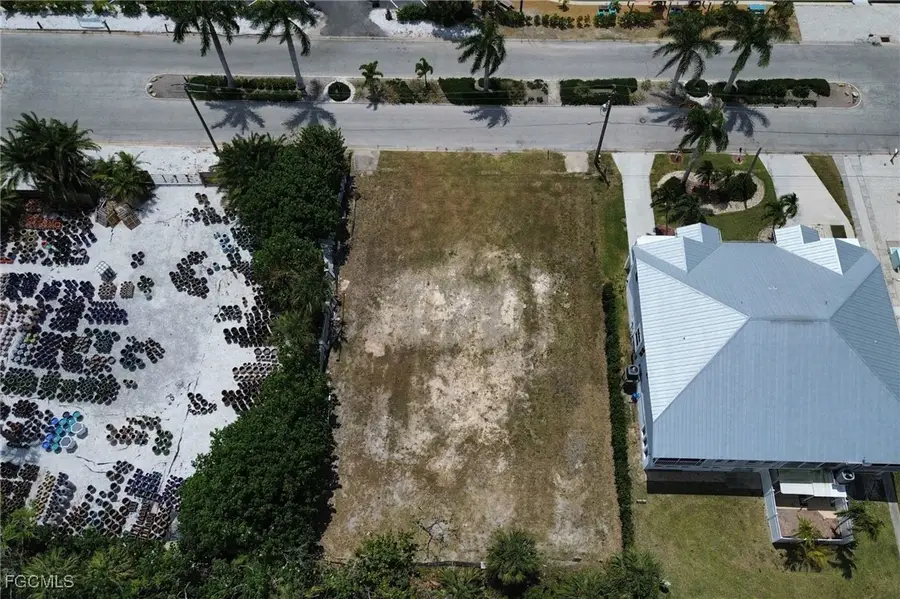 12070 Siesta Drive, Fort Myers Beach, FL 33931 - Image #2