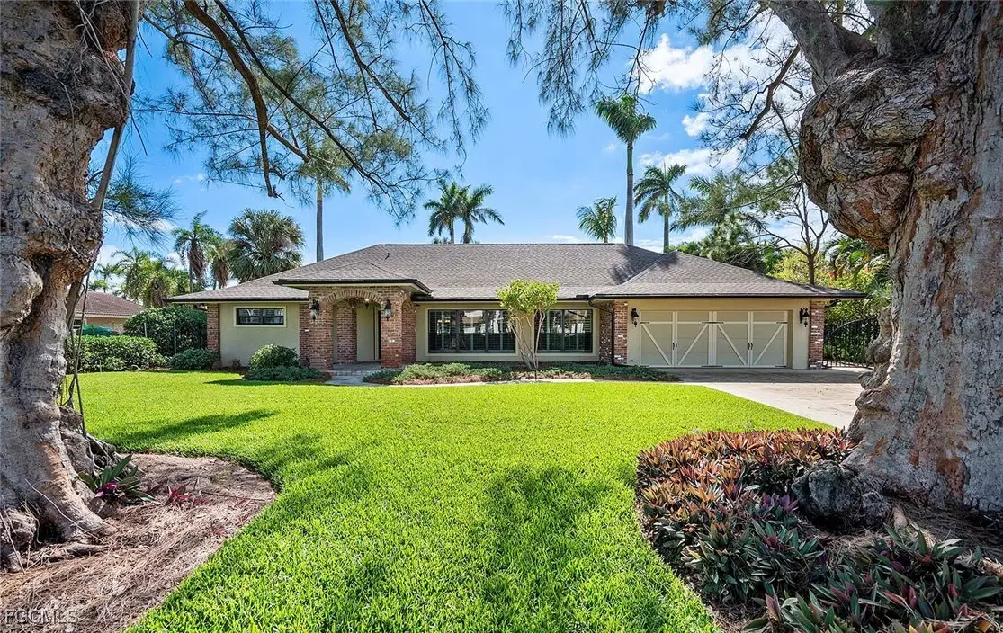 5657 Shaddelee Lane W, Fort Myers, FL 33919 - Image #1