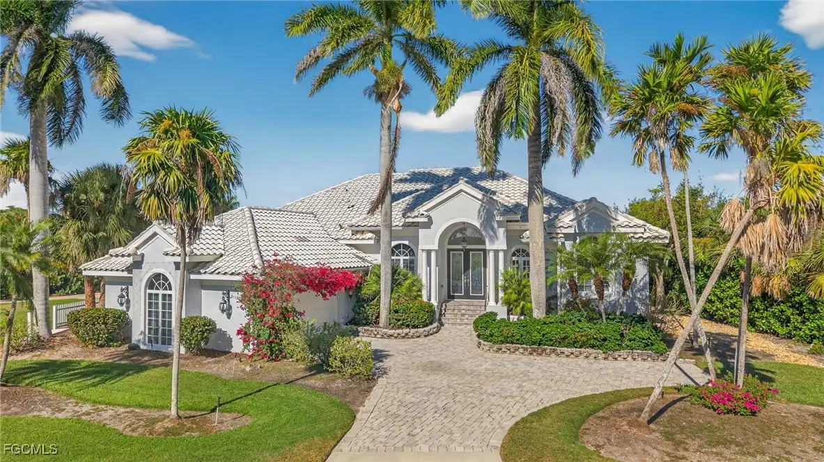 9008 Mockingbird Drive, Sanibel, FL 33957 - Image #1
