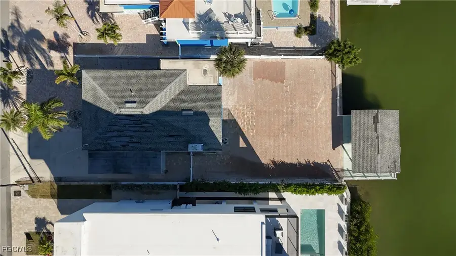 453 Palermo Circle, Fort Myers Beach, FL 33931 - Image #3