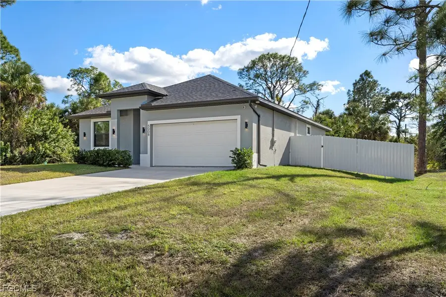 5008 Myrtlewood Road, Labelle, FL 33935 - Image #2