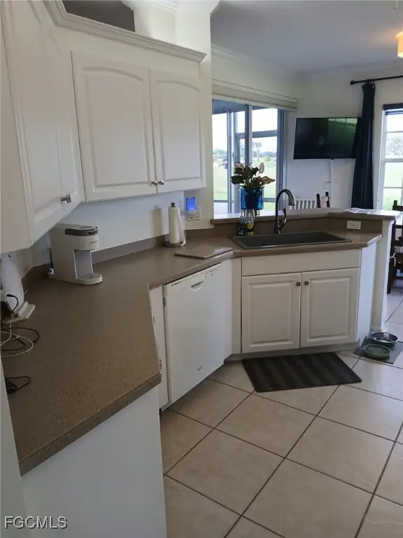 5877 Three Iron Drive #702, Naples, FL 34110 - Image #2