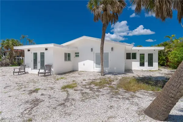 450 Birdsong Place, Sanibel, FL 33957