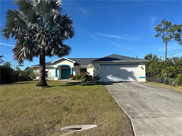 384 Charwood Avenue S, Lehigh Acres, FL 33974