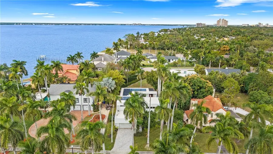 1215 Caloosa Drive, Fort Myers, FL 33901 - Image #2