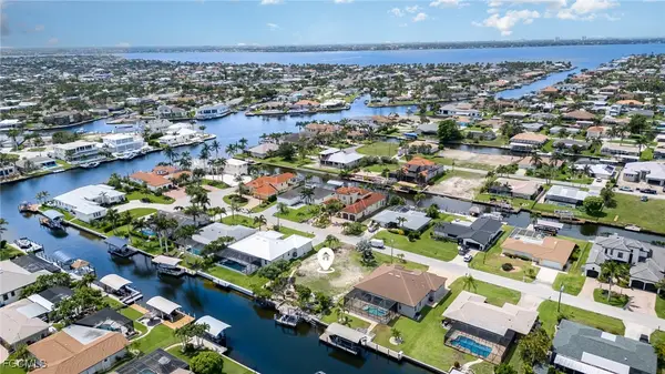 127 SW 52nd Terrace, Cape Coral, FL 33914