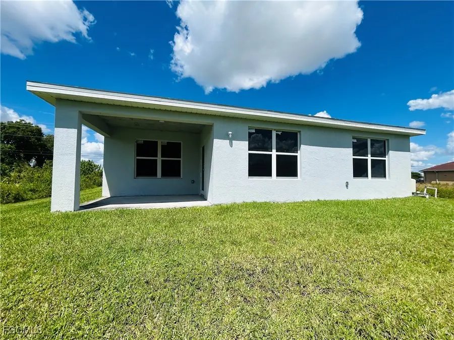 3215 8th Street Sw, Lehigh Acres, FL 33976 - Image #3