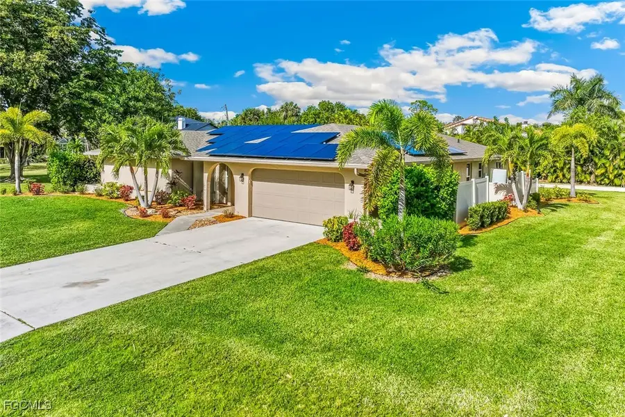 3705 Stoneridge Court, Fort Myers, FL 33908 - Image #2