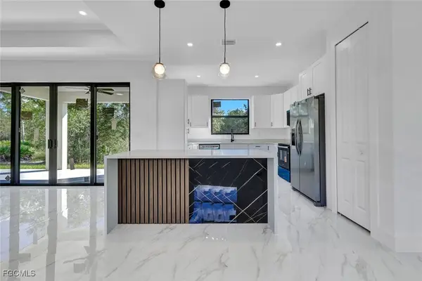 2002 E 10th Street, Lehigh Acres, FL 33936