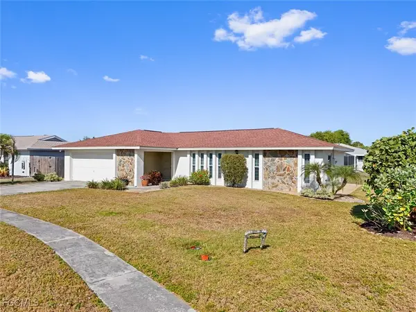 6944 Essex Drive, Fort Myers, FL 33919