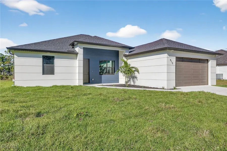 913 Oak Avenue, Lehigh Acres, FL 33972 - Image #3