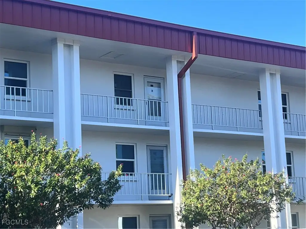 1700 Pine Valley Drive #204, Fort Myers, FL 33907 - Image #1