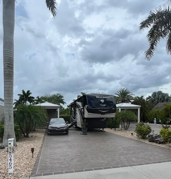 5465 Cypress Trail Resort Circle, Fort Myers, FL 33905