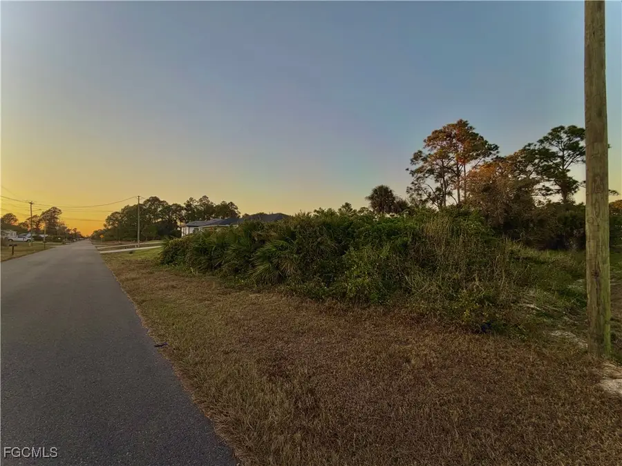 3214 4th Street Sw, Lehigh Acres, FL 33976 - Image #2